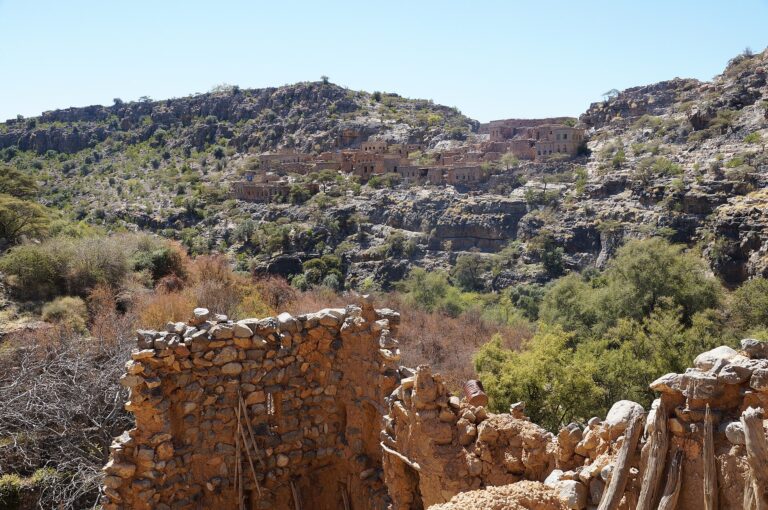Jebel Akhdar villages: how to visit the plateau with context and care