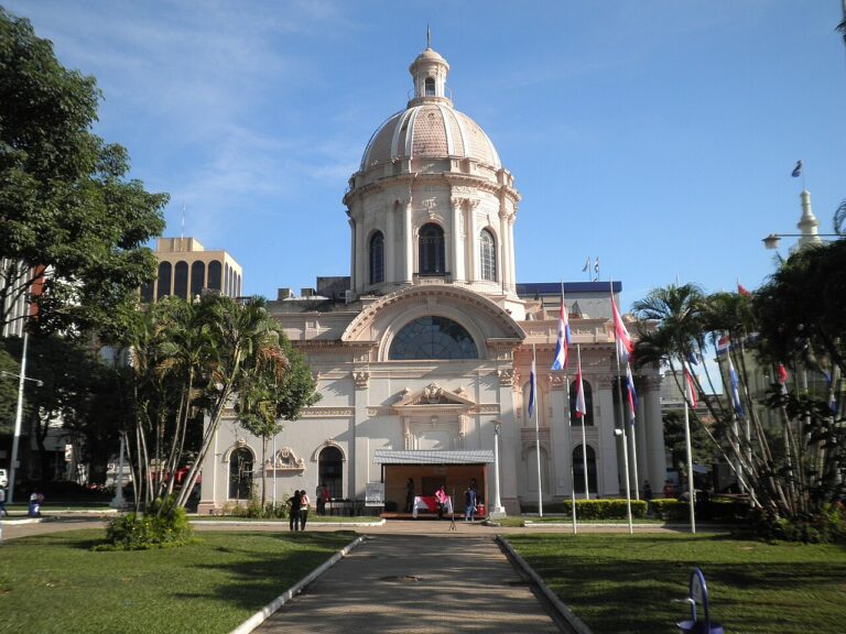 Asunción deserves a pause: historic streets, Paraguayan flavours and the river
