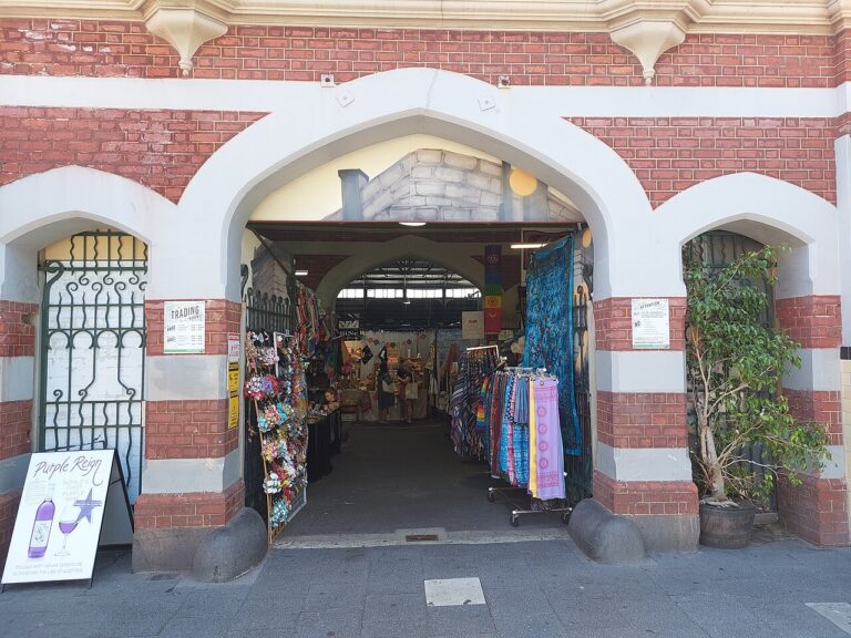 Fremantle on a Friday: market tastes, independent makers and a harbour-city pause